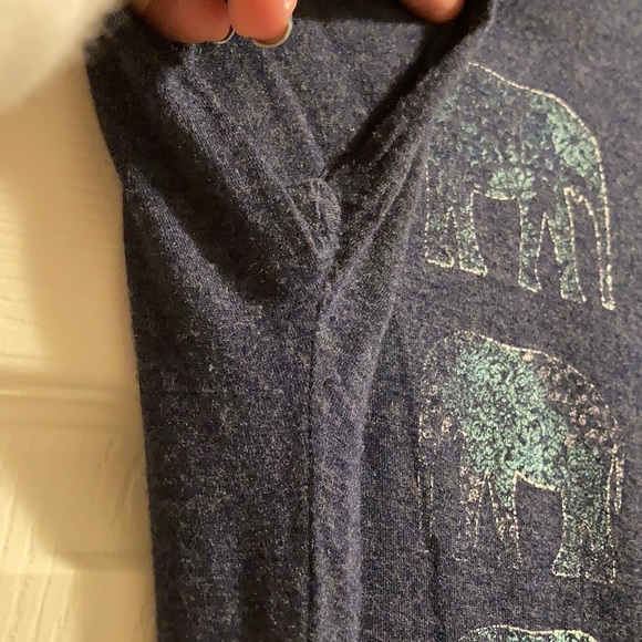 Gaiam Women’s Crew Neck Patterned Top (size XS) - Picture 6 of 7